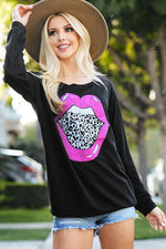 Maddie Lips Graphic Top - POSH NOVA