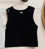 Basic Babe Cropped Seamless Tank-Black - POSH NOVA